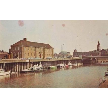 Wisbech River Cambridge Village 1970s Water Boat View Postcard