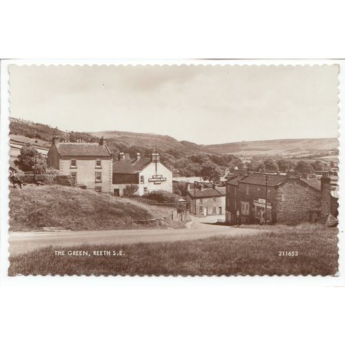 The Green Reeth North Yorkshire RP Postcard 211653