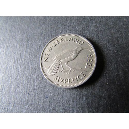 1958 QUEEN ELIZABETH II NEW ZEALAND SIXPENCE FREE POST. AAY