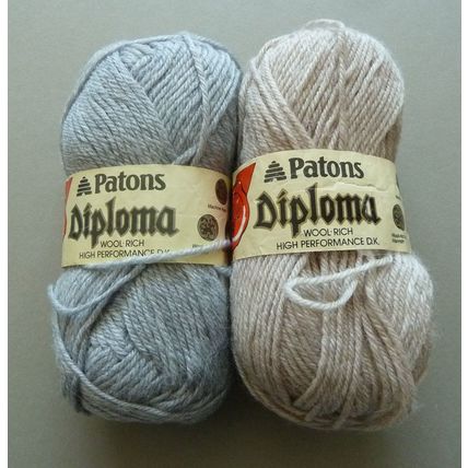 VINTAGE PATONS DIPLOMA WOOL RICH DOUBLE KNITTING WOOL / YARN - BEIGE & GREY