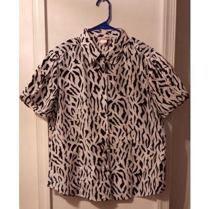 Pre Owned Women’s American Sweetheart Black & White Blouse (L)