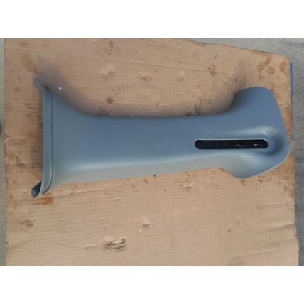 OEM 2000 Chrysler Grand Voyager Pillar Trim Cover RS ahead of flip-out glass