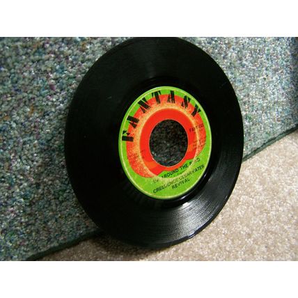 Creedence Clearwater Revival - Up Around The Bend / Run Through The Jungle