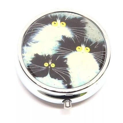 Eiffel Tower Clock Face Pill Box 1.5 CM Carte Postal - Christmas Gift Storage