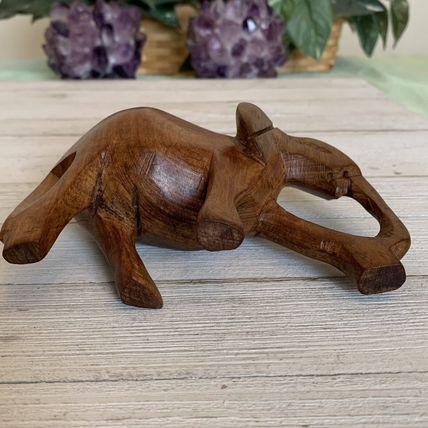 Vintage Solid Teak Hand Carved Wooden Elephant Sculpture Wood Figurine 5.5”x3.5”