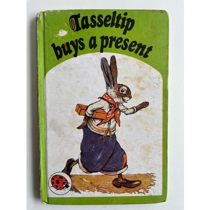 TASSELTIP BUYS A PRESENT (UK LADYBIRD BOOK, 1975)