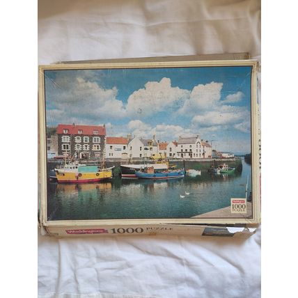 Jigsaw 1000 pieces Waddingtons Eyemouth Scotland