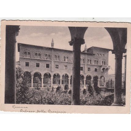 Ravenna Palazzo della Provincia Postcard unused crease/thin