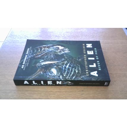 Alien: River of Pain. Christopher Golden (Paperback) Titan Books (2014) AS-NEW