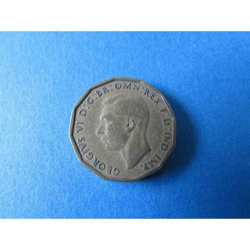 1943 GEORGE VI BRASS THREEPENCE - COIN - 1 FREE POST. B