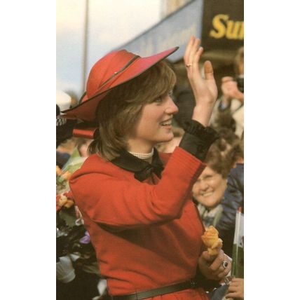 Princess Diana at Caernarvon 1981 Wales Welsh Shopping Postcard