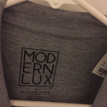 NEW Modern Lux Women's Medium Heather Gray T-Shirt