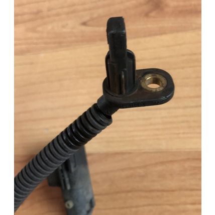 OEM Land Rover LR001056 LR2 Right Front Wheel ABS Sensor + Bracket LR001062