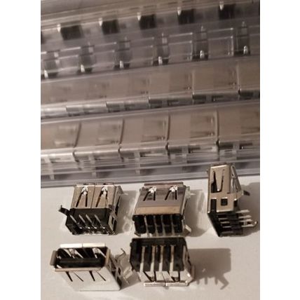 Lot of 142: AMP 292303-1