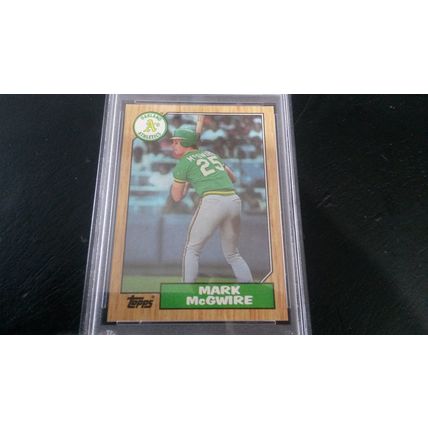1987 Topps Card # 366 Mark McGwire PSA Near Mint-Mint (8) Athletics