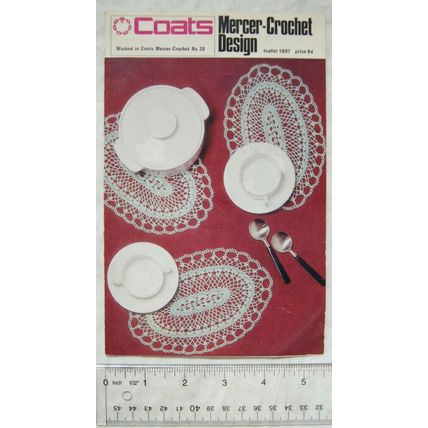 1969 Coats Leaflet 1087 crochet luncheon mat