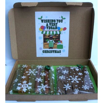 THE GROWLING GROCER'S VEGAN CHRISTMAS DOG TREAT GIFT BOX HEALTHY VEGE TREATS
