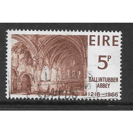 IRELAND 1966 5d BROWN INTERIOR OF ABBEY SG 225 FINE USED#2