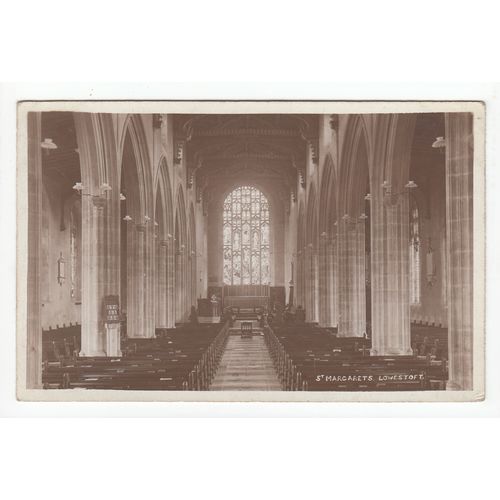 St Margarets Church Interior Lowestoft Postcard Suffolk L19