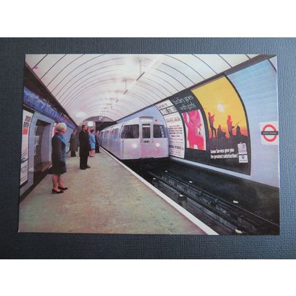 51 Victoria Line Train, London Transport Postcard