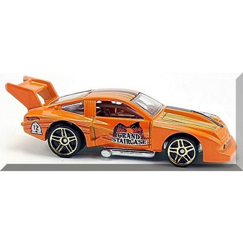 Hot Wheels - '76 Chevy Monza: HW Road Trippin' #18/32 (2014) *Orange Edition*