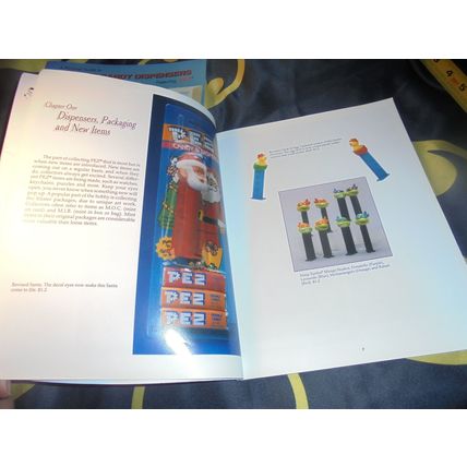 PEZ COLLECTOR'S PRICE GUIDE MAGAZINES LOT! $25.00 Shipped! These are both in NM