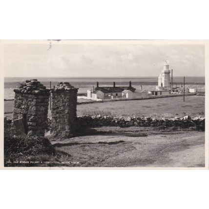 E951 NITON - OLD ROMAN PILLARS AND LIGHTHOUSE
