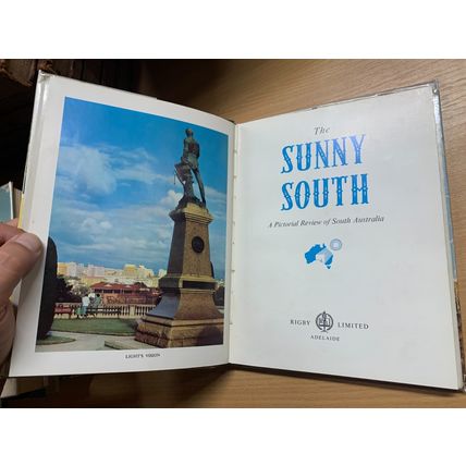1963 "SUNNY SOUTH" PICTORIAL REVIEW OF SOUTH AUSTRALIA HARDBACK BOOK (P4)