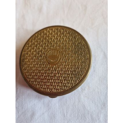 RARE VINTAGE LAVENDER SELLER POWDER COMPACT BY YARDLEY