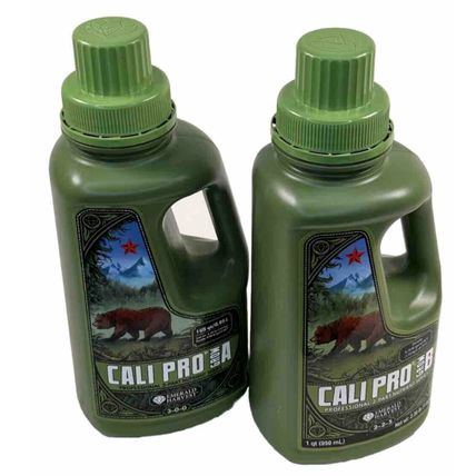 Emerald Harvest Job Lot of 8 Bottles Of 950ml Grower Plant Nutrient fertilizers