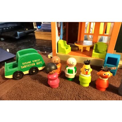 Old Fisher Price Play Family Sesame Street # 938 12 1/2" Tall 1975 100% Complete