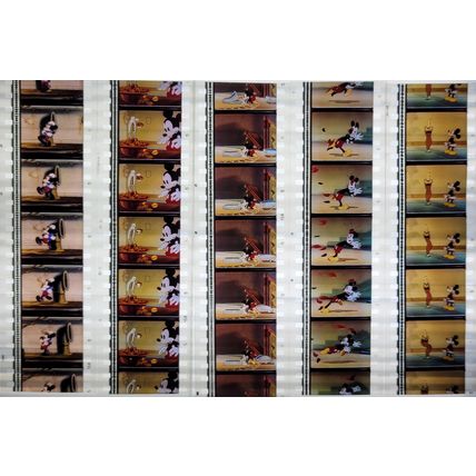 Mickey Mouse. Pk MULTI AKF - A007g . - 5 STRIPS OF 5 - 35MM FILM CELLS
