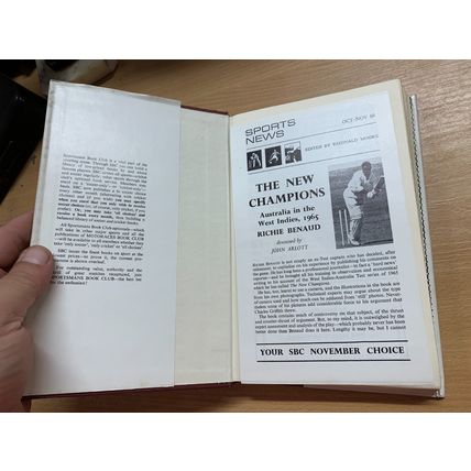 1966 "WEST BROMWICH ALBION" FOOTBALL SOCCER SPORTSMAN BOOK CLUB HB BOOK (P3)