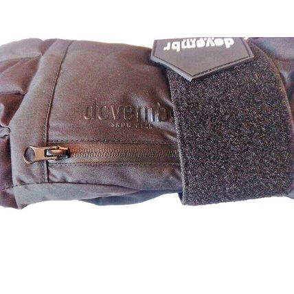 devembr Snow Gear Gloves Ski Snowboarding Black Medium Winter Sports