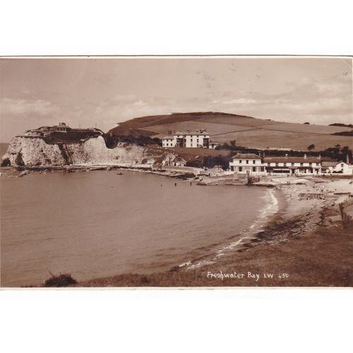 Freshwater Bay Isle Of Wight Postcard (IOW75888)