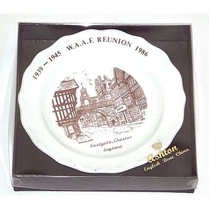 WWII VETERANS W.A.A.F. 1939-1945 12 cm plate 1986 Vintage
