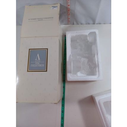 Set of 2 Avon M.J. Hummel Frosted Lead Crystal Angel Taper Candle Holders 1995
