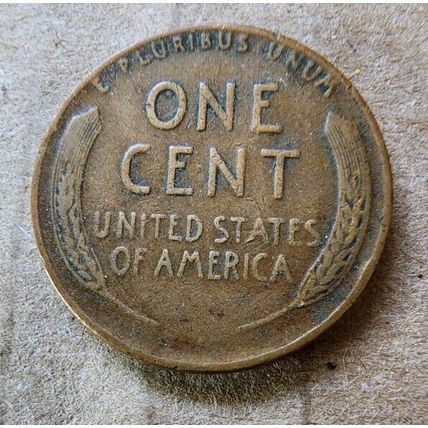 Lot of 4 Wheat Pennies 1940-50's Plain & One 1947 D Jefferson Nickel