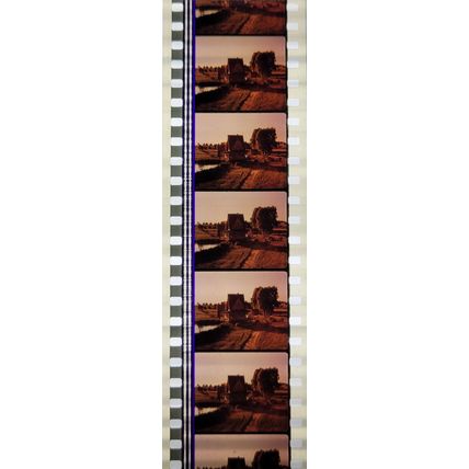VAMPIRES. Pk MTP - A024X . 1 STRIP OF 5 - 35MM FILM CELLS. MTP