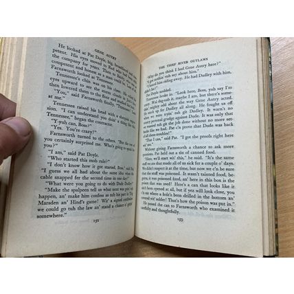 1944 1ST EDITION "GENE AUTREY & THE THIEF RIVER OUTLAWS" ILLUSTRATED BOOK (P3)