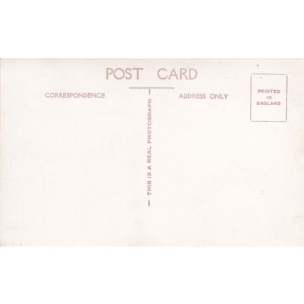 ED 149 BROADWAY -LYGON ARMS. NORTH COTSWOLD HOUNDS MEET. RP POSTCARD