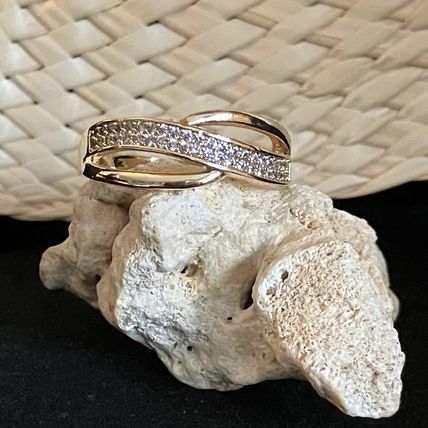 Ring Wave 18K Yellow Gold Band with CZ #762