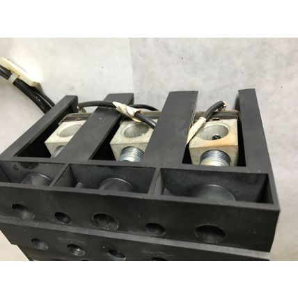 ABB SP-9954 CIRCUIT BREAKER,400 A,3-POLE,600 vac/250 vdc,ABB JS,CU7AL 75C,TA,AA