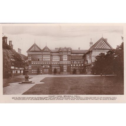 B166 BRAMALL HALL - COURTYARD