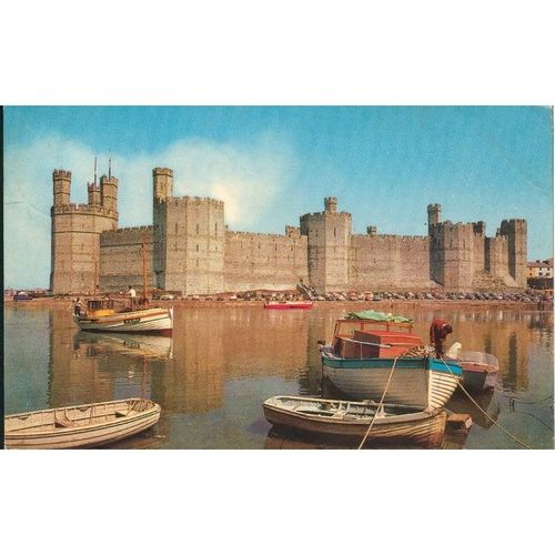 Vintage Postcard 1970 - The Castle, Caernarvon. N. Wales 1970 - PT24505