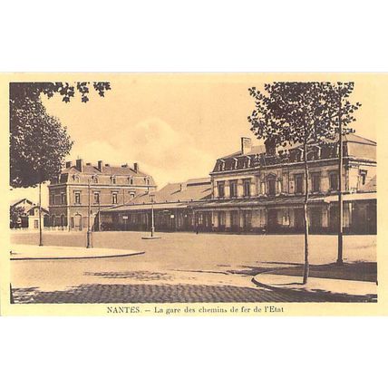 Nantes gare des chemins de fer de l'Etat France Postcard unused VGC