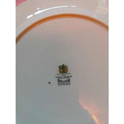 Collectible Plate, Coats of Arms & Emblems of Canada, Bone China with Gold Trim