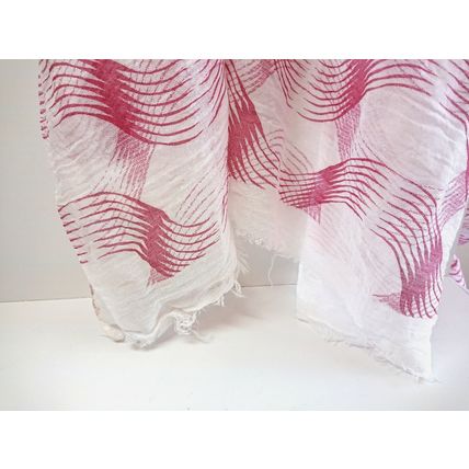 Beautiful White and Pink Wave Design Elegant 100% Cotton Scarf / Sarong / Shawl