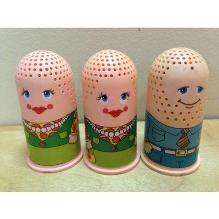 Vintage 1977 play-Doh Fuzzy Pumper Barber & Beauty Shop Accessories