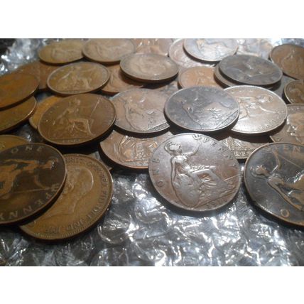 Bulk lot of Victoria to George VI pennies - 37 coins.